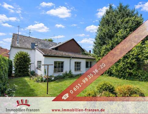 Titelbild - Handwerker & Selbstständige aufgepasst! Einfamilienhaus mit tollem Grundstück, Scheune und Werkstatt.