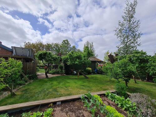 Schön angelegter Garten - 