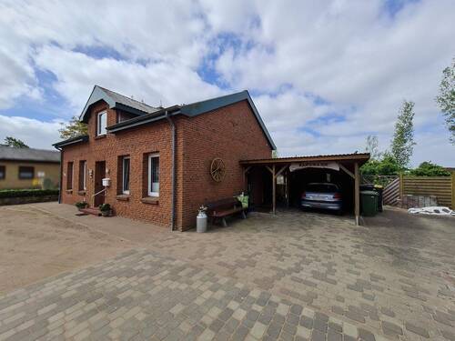 Das Abnahmehaus - Mehrfamilienhaus, Wohnhaus mit 320,00 m² in Silberstedt zum Kaufen