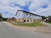 Blick auf das umgebaute Stallgebäude - 