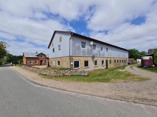 Blick auf das umgebaute Stallgebäude - 