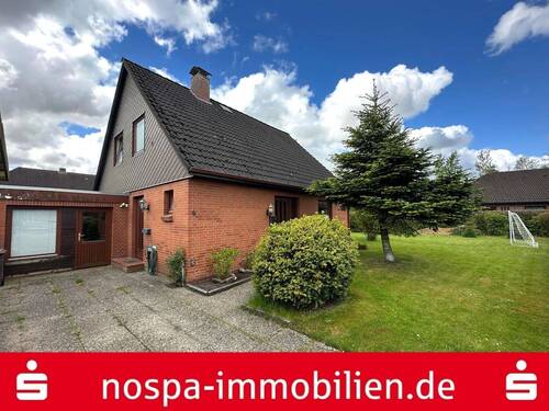 Hofplatz - Nordfriesische Beständigkeit - vermietetes Einfamilienhaus mit Substanz