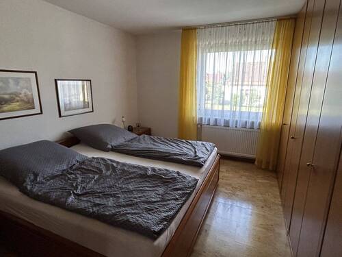 Schlafzimmer - Einfamilienhaus mit 154,00 m² in Eckental zum Kaufen