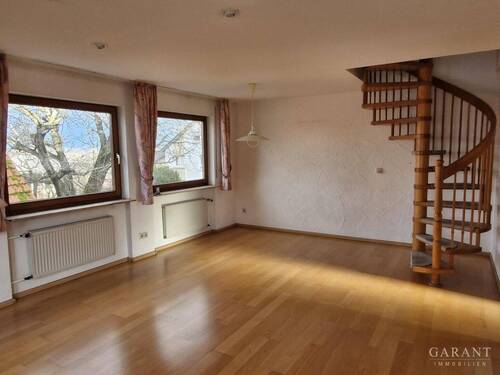 Wohnung II Zimmer - Einfamilienhaus mit 213,00 m&sup2; in Nürtingen zum Kaufen