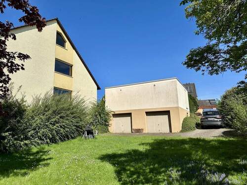 Rückansicht Garagengebäude - 