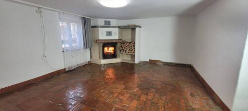 Nebenraum mit Kamin - 