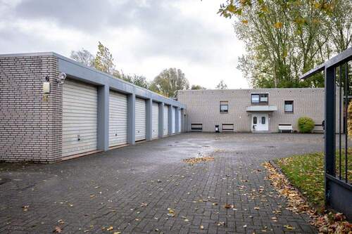 Außenansicht - 1 Zimmer Mehrfamilienhaus, Wohnhaus zum Kaufen in Wilhelmshaven