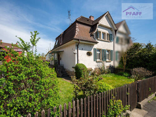 4 - Zuhause ankommen in Singen-Süd in der Friedrich-Hecker-Str.! Doppelhaushälfte mit Charme