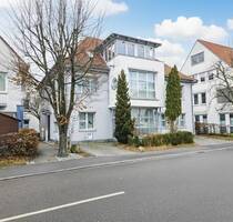 Bürogebäude in zentraler Lage - 3.200,00&nbsp;EUR Kaltmiete, ca.&nbsp; 343,00&nbsp;m&sup2;&nbsp;Wohnfl&auml;che in Ehingen (PLZ: 89584)