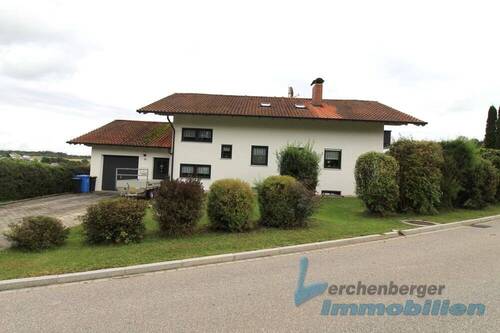 Hausansicht1.jpg - 6 Zimmer Einfamilienhaus in Griesbach