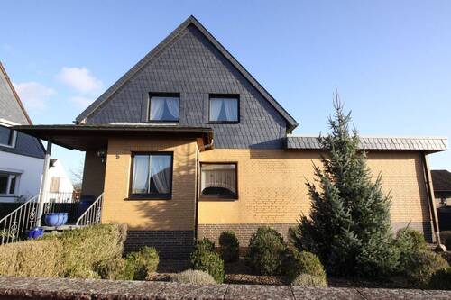 Straßenansicht - Einfamilienhaus mit 156,90 m² in Gifhorn zum Kaufen