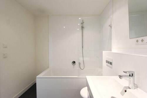 Badezimmer II - 