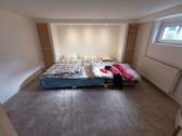 Schlafzimmer Keller - 