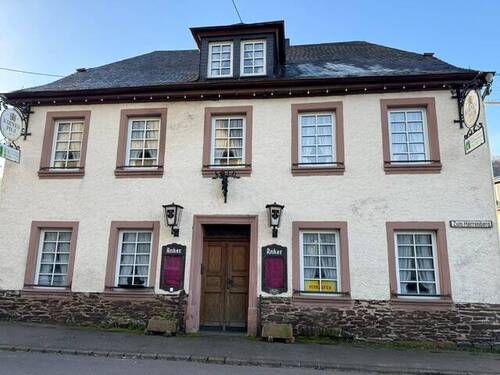 Straßenansicht - Hotel mit Geschichte - 355.000,00&nbsp;EUR Kaufpreis,