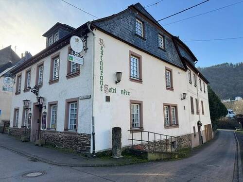 Seitenansicht - Hotel, Pension, Gasthof in Enkirch