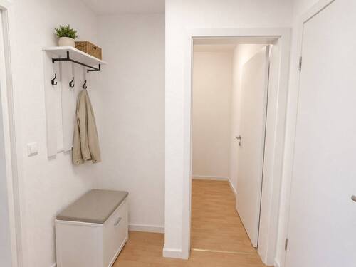 Flur inkl Abstellraum - 