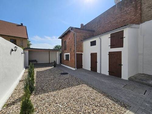 Hofansicht - 3 Zimmer Einfamilienhaus zum Kaufen in Barby