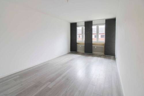 Wohnzimmer - Etagenwohnung mit 73,60 m² in Bremen zum Kaufen