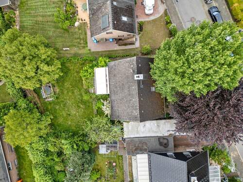 Luftaufnahme - 7 Zimmer Einfamilienhaus in Henstedt-Ulzburg