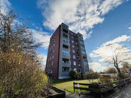 Außenansicht - Renovierungsbedürftige Eigentumswohnung mit Balkon!
