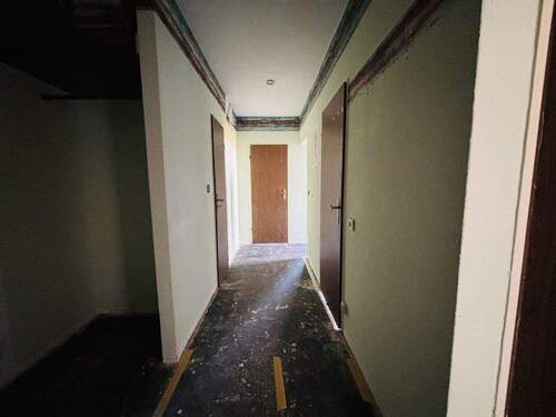 Flur - 3 Zimmer Etagenwohnung in Wilhelmshaven