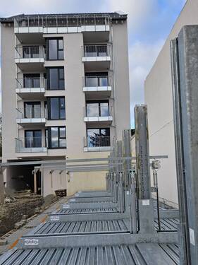 Rückansicht--Gebäude.jpg - 3 Zimmer Etagenwohnung zum Kaufen in Koblenz