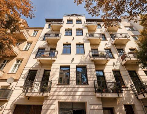 Vorderhaus - 2 Zimmer Etagenwohnung zur Miete in Berlin