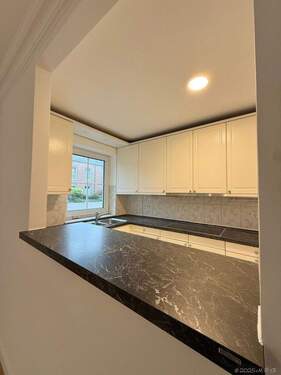 Verbindung Bartheke zum Esszi. - 