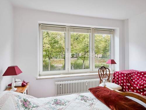 Schlafzimmer mit Kanalblick - 