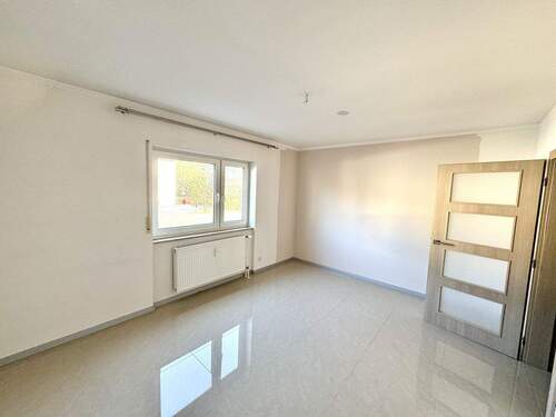 Schlafzimmer - Etagenwohnung mit 70,10 m&sup2; in Kaiserslautern zum Kaufen