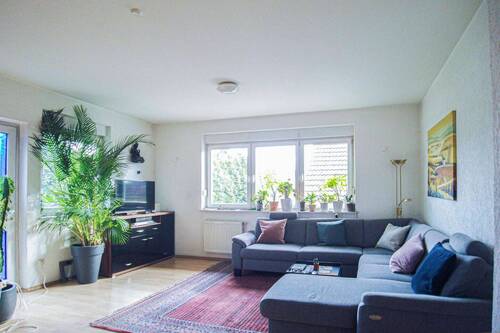 Aufenthaltsraum Haus hinten - 