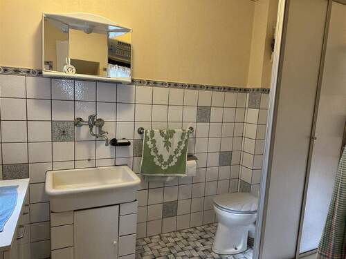 Badezimmer Erdgeschoss - 