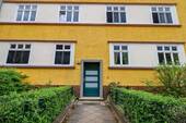 Hauseingang - 2 Zimmer Etagenwohnung in Berlin