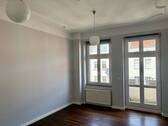 Wohnzimmer - 2 Zimmer Etagenwohnung zum Kaufen in Berlin