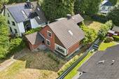 Luftbild - 6 Zimmer Einfamilienhaus zum Kaufen in Hamburg / Jenfeld