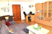 Wohnzimmer - 3 Zimmer Etagenwohnung zum Kaufen in Winnenden