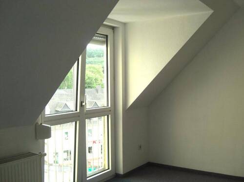 Bild 2.jpg - 4 Zimmer Etagenwohnung zum Kaufen in Thalheim/Erzgebirge