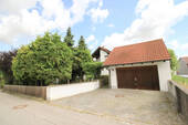 Zufahrt mit Garage - 5 Zimmer Einfamilienhaus zum Kaufen in Ergoldsbach