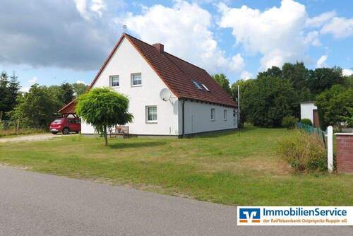 Straßenansicht - 