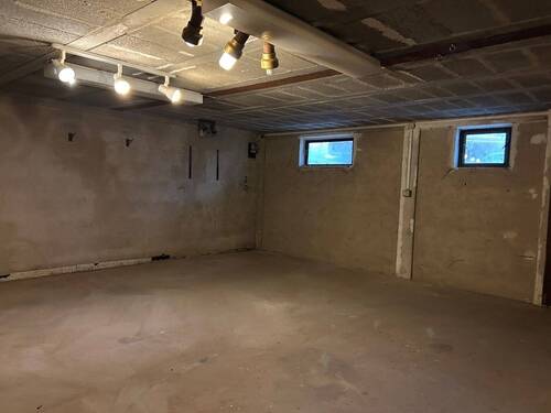 Kellerraum, vormals Garage - 