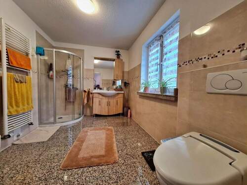 Gäste-Duschad im Anbau - 