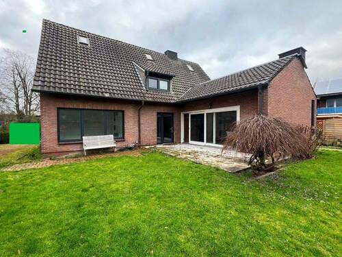 Ansicht - Einfamilienhaus mit Garage - 382.000,00&nbsp;EUR Kaufpreis, ca.&nbsp; 185,00&nbsp;m&sup2;&nbsp;Wohnfl&auml;che