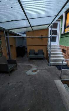 Innenhof und Aufgang - 