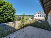 Aussicht vom Balkon 1.OG - Vielseitiges Haus mit gewerblichem und privatem Anteil in Winhöring