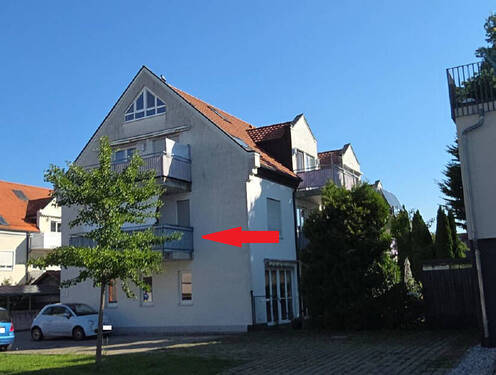 Vorderansicht von rechts - 3 Zimmer Etagenwohnung in Eching