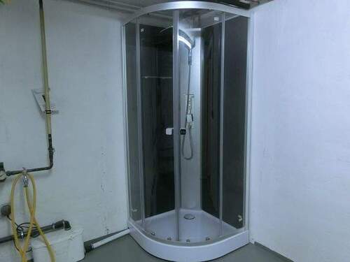 Neue Duschkabine UG - 