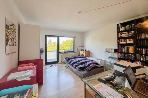 Wohnzimmer Impression - Etagenwohnung mit 64,00 m&sup2; in Köln zum Kaufen