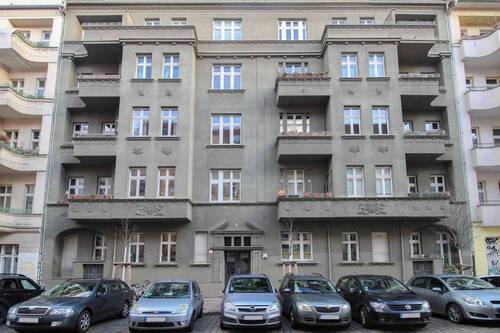 Titelbild - Vermietete 3-Zimmer-Whg. mit französischem Balkon: Nur 2 Minuten vom Boxhagener Platz entfernt