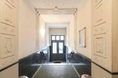 Treppenhaus - 3 Zimmer Etagenwohnung zum Kaufen in Berlin