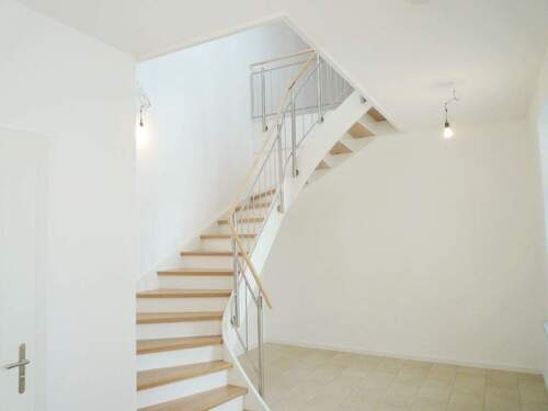 Treppe ins 1.OG - 